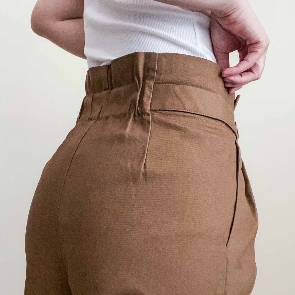 NWT hi rise paper bag pants w button in camel - Picture 6 of 13